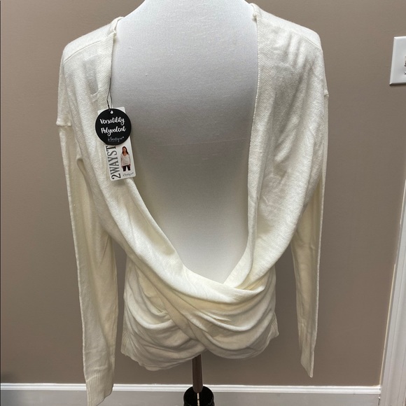 B. Boutique by Evergreen reversible sweater - Picture 3 of 9